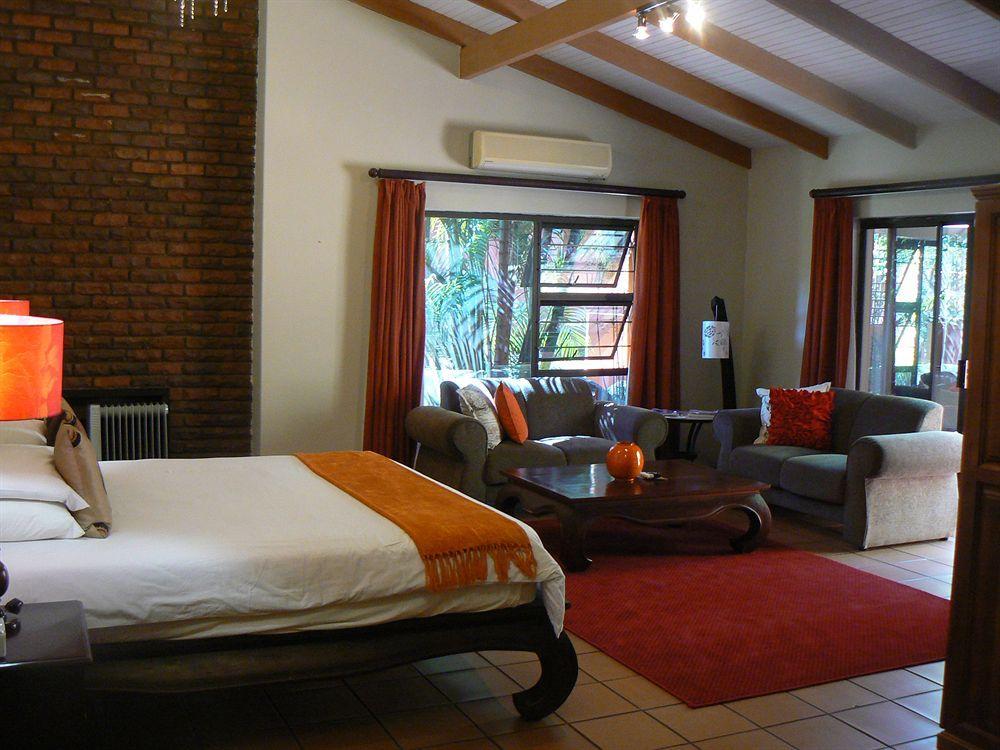 La Roca Guest House Mbombela Esterno foto